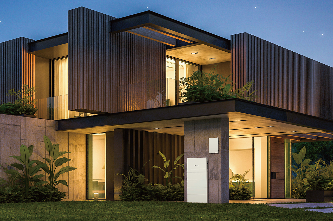 Pros and Cons of Home Battery Backup Systems in the US